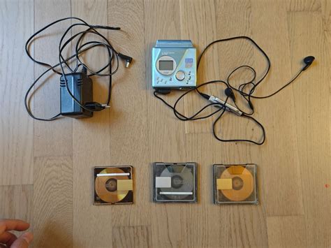 Sharp MiniDisc Recorder User Manual 的图像结果