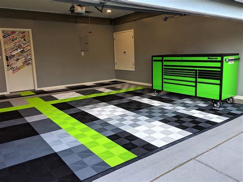 Swisstrax Garage Floor Tiles Pro Floor Tile Edge & Corner Griot's