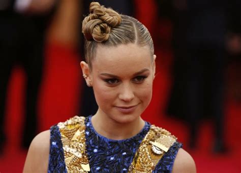 MET GALA 2014 Mettalic Face-Off: Kristen Sewart's Chanel Dress vs Brie ...