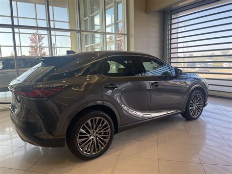New 2023 RX350h Luxury. My 3rd RX. 40mpg on my drives to work. Love it so far. AMA about the ...