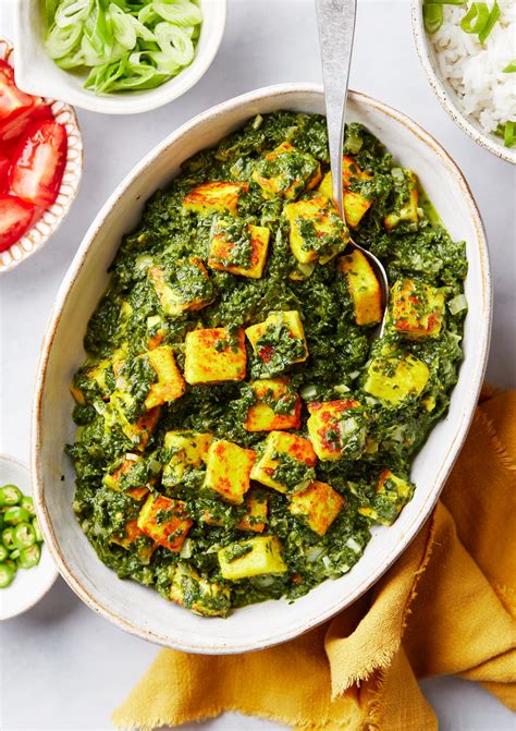 Saag Feta Recipe: A Cheesy Twist on Traditional Indian Dish