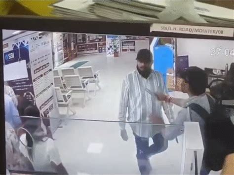 Surat SBI Robbery: Hostage Situation, ₹50 Lakh Looted | Sports Bike Escape