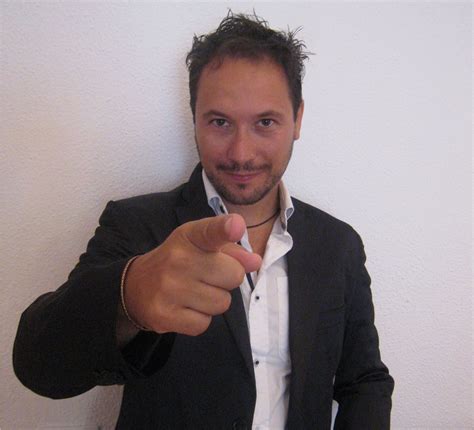 Amazon.in: Lucas V.: books, biography, latest update