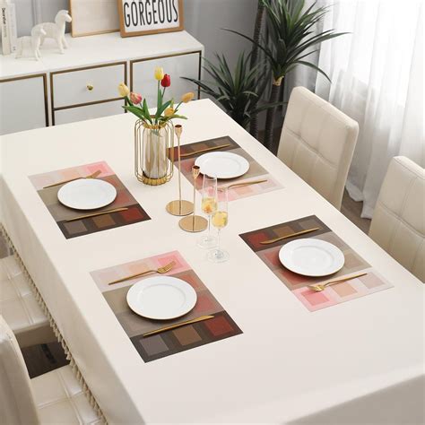 PVC Dining Table Mats, Gradient Red – HOKIPO | Har Ghar ka Humsafar