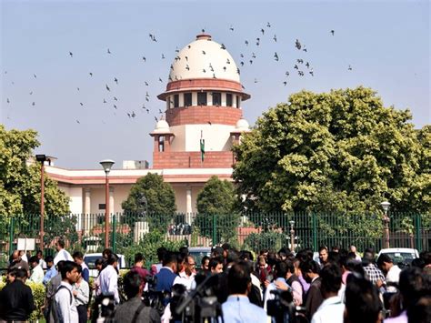 SC dismisses plea against demolition of Collectorate Building in Patna