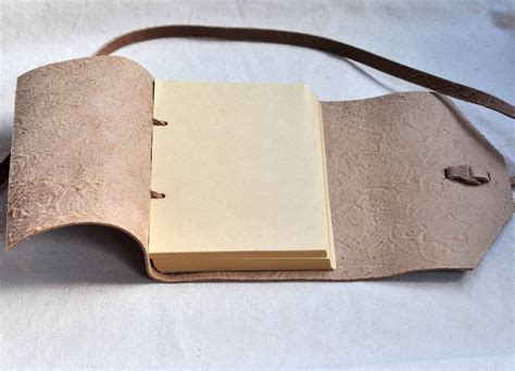 Leather Notebook 的图像结果