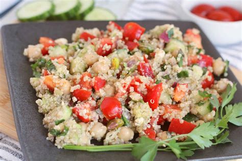 Quinoa Salad with Chickpeas - Veggie Fun Kitchen