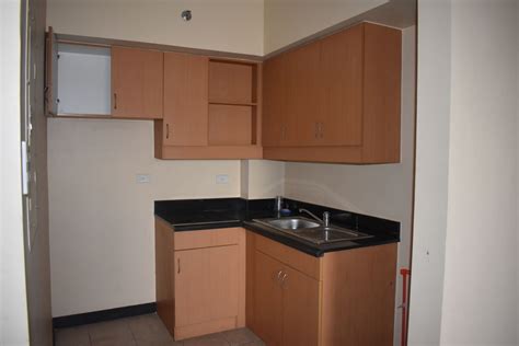 condominium to rent in Cypress Towers, Diego Silang, Taguig City ...