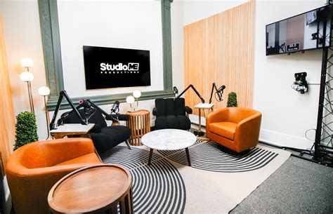 The Speak Easy Lounge | Podcast Studio Rental