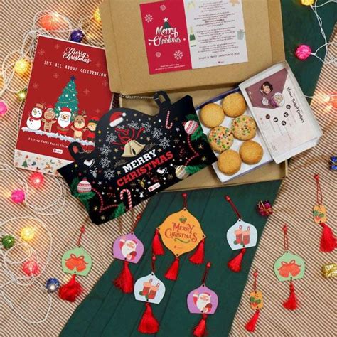 Buy a Christmas gift box from an online gift store. – Indigifts