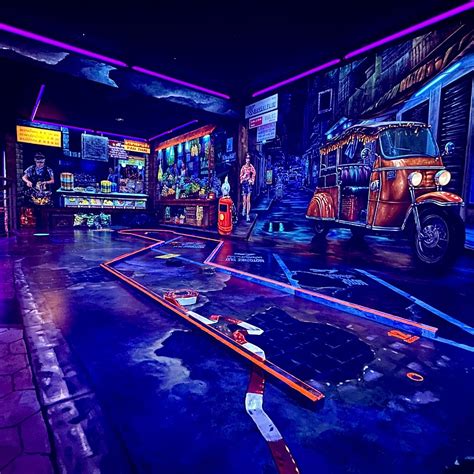 GLOWING ROOMS – 3D SCHWARZLICHT MINIGOLF DORTMUND (2025) All You Need ...