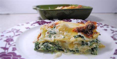 Spinach and Ricotta Lasagne   RecipeLion.com