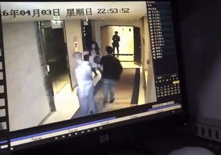 北京：单身女子住酒店遭陌生人拖拽_ 视频中国
