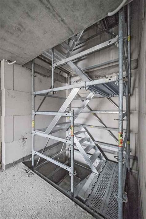 PERI UP Flex Stair 75