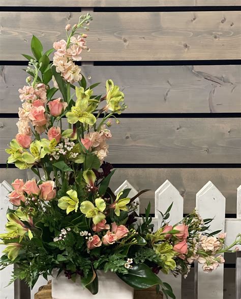 Parting is Such Sweet Sorrow in SHELBYVILLE, IN | Raindrops-N-Roses