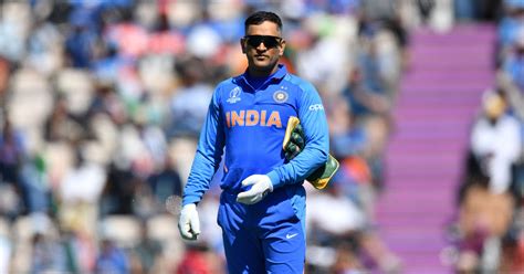 MS Dhoni's Childhood Coach Backs Captain Cool Taking A Break After ...