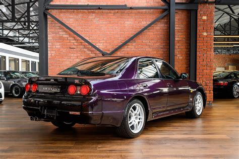 Nissan skyline r33 gtr sedan (24) - Richmonds - Classic and Prestige Cars - Storage and Sales ...