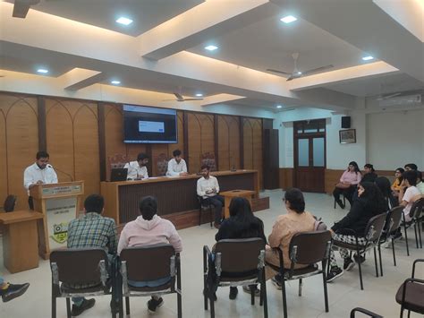 KCLAW - KISHINCHAND CHELLARAM LAW COLLEGE