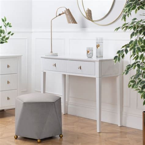 Quinn Stool / My-Furniture