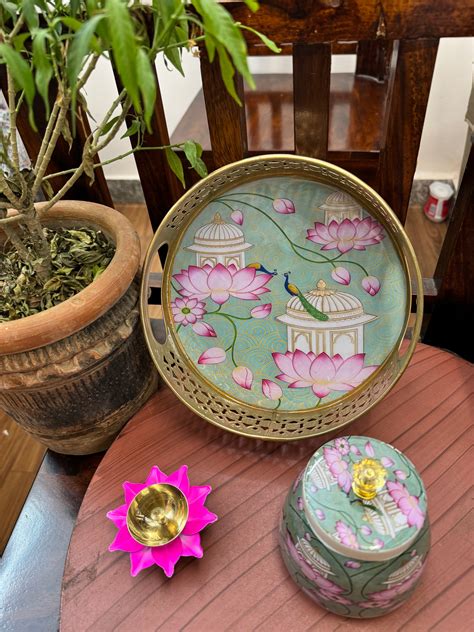 Tray, Jar & Diya Set – Regalia Ornaments