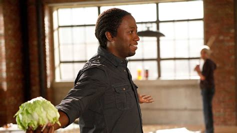 Nonton Control Season 1 Episode 16 - Control di Disney+