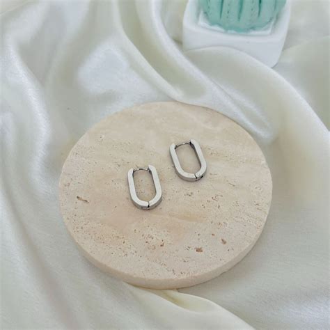 Silver square hoops – The Cacti Store
