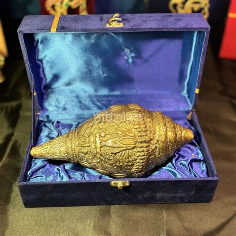 PITTALAM Brass Shankh (Virat Vishnu Roop) - Sacred Pooja Conch – Pittalam