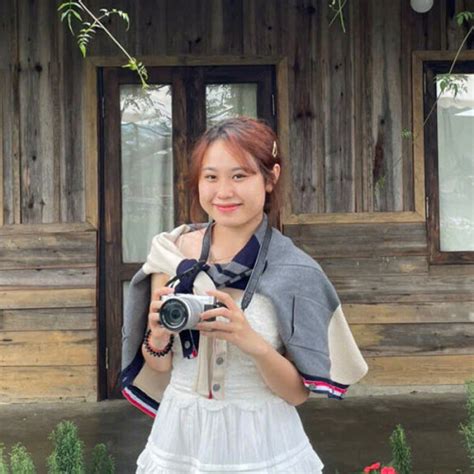 Nhi - Vietnamese teacher - ₹1284/h