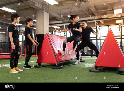 Children Exercise Class 的图像结果