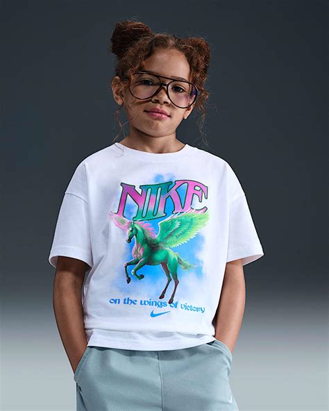 Nike Sportswear Older Kids' (Girls') T-Shirt. Nike IN