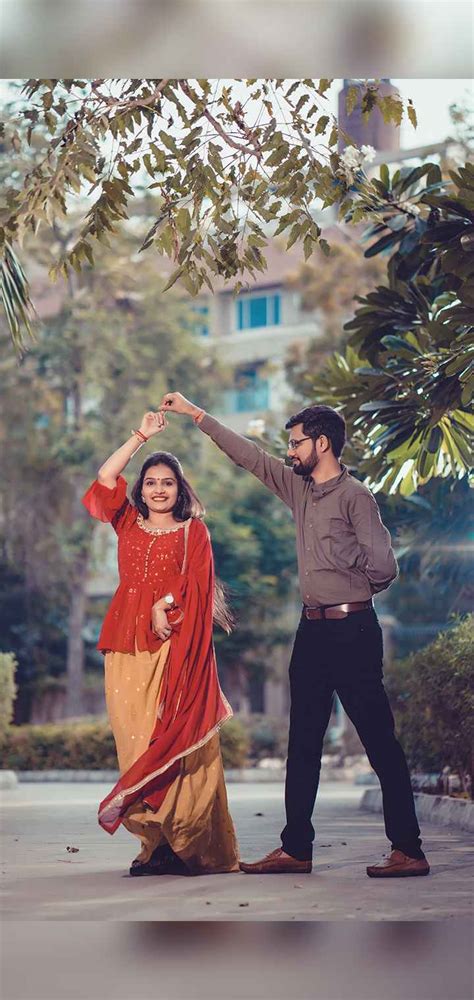 Best pre wedding photoshoot poses For Photography Idea _MARUTI PHOTO STUDIO