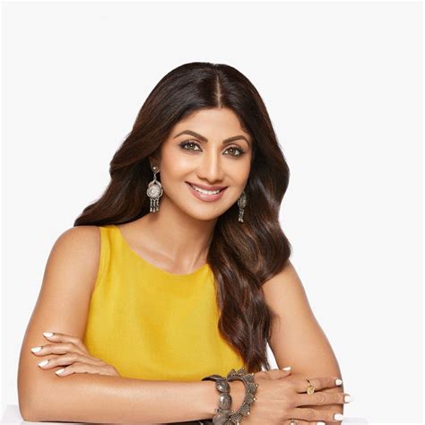 Shilpa Shetty In Silver Jewellery – Sangeeta Boochra