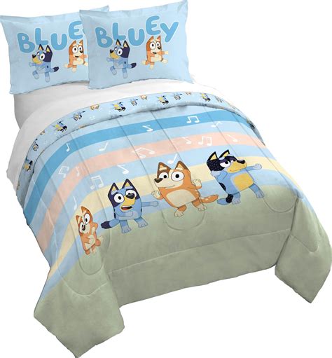 Amazon.com: Jay Franco Bluey Twin Size Comforter Set - 5 Piece Bedding ...