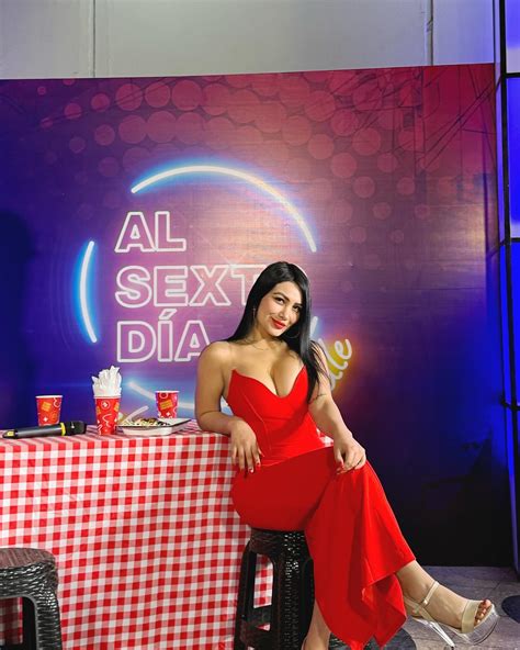 Karen Paniagua | Hoy en el aniversario de @alsextodia_oficial 💕🎂 | Instagram
