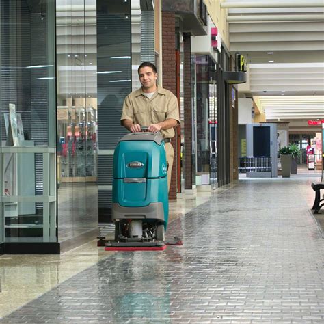 Tennant T300e Walk-Behind Scrubber - 20" Orbital, Base Unit | Lawton ...