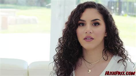 busty latina canlı yenilenmiş dövülerek misyoner önce yüz | xHamster