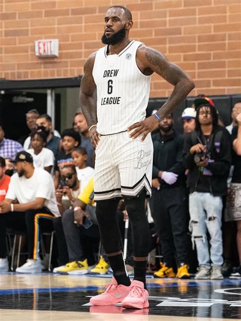 Nike LeBron 20 Pink Diamond Releases August 2025