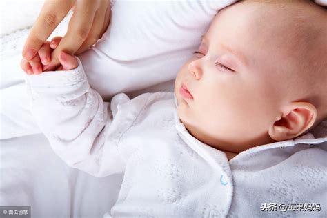 宝宝睡觉不踏实易惊醒怎么办？了解6个原因，帮助宝宝更好地成长 - 知乎