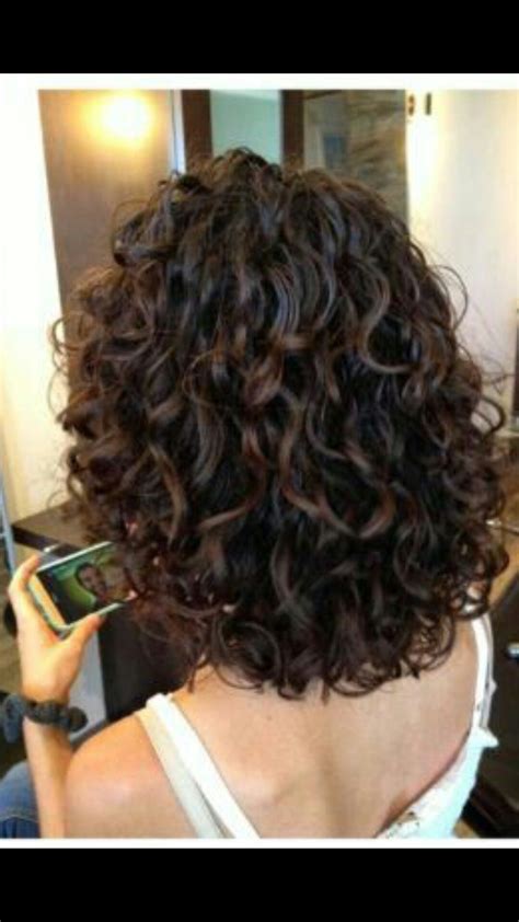 Pin by Xochitl Castañeda Ramirez on Cabello | Medium curly hair styles ...