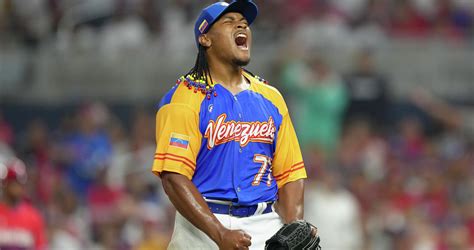 WBC: Venezuela vs. Dominican Republic turns into Astros showcase