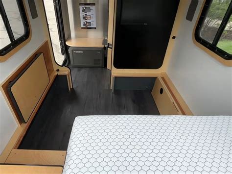 Solo Camping Trailers: The Campinawe Crossover Solo Layout Highlights a ...