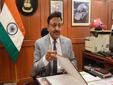 केंद्र को ECI ने भेजा प्रस्ताव: लागू हो 'एक उम्मीदवार एक सीट' का नियम ...