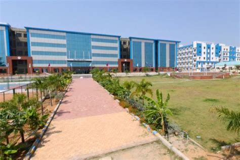 Malla Reddy University | Courses, Admissions & Placements