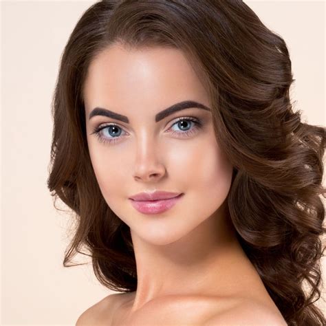 Shiny Pearl BB Foundation Online | Swiss beauty