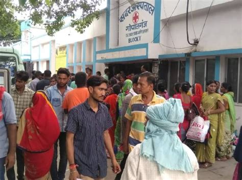 नहाने के दौरान तालाब में डूबने से छात्र की मौत - child dead in pond