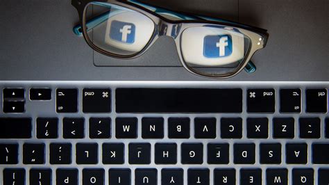 Facebook wants to educate users on how to spot fake news – The Irish Times
