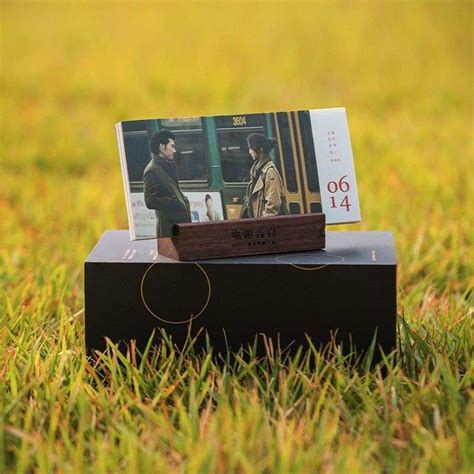 导演喜欢什么礼物最新素材