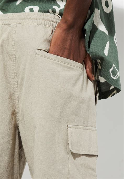 Buy URB_N Men Regular Fit Cargo Trousers Online at just Rs. 1699.0 ...