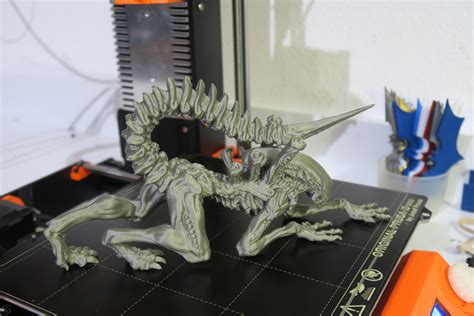 Alien Xenomorph In-Ceiling 3D Print 的图像结果