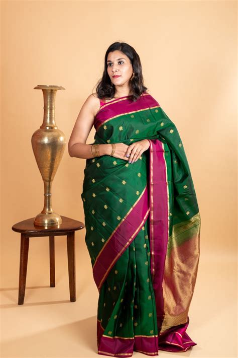 Green retta pettu pure silk saree – Priyangaa